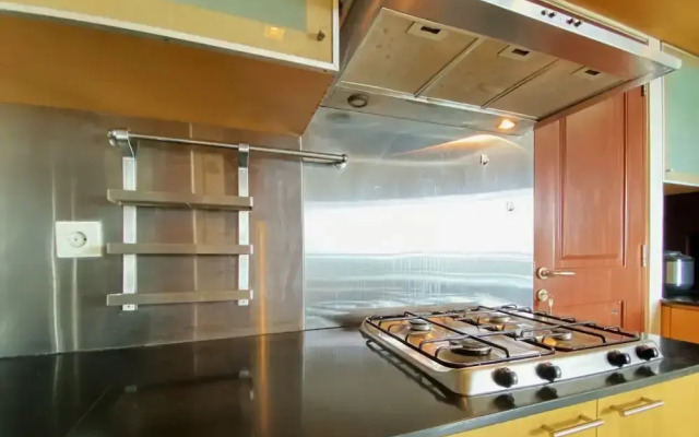Luxury 3Br At Grand Setiabudi Apartment