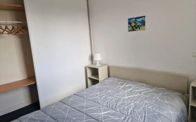 Flat With Direct Beach Access