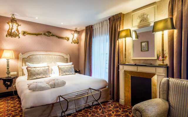 Hôtel Chateaubriand Champs Elysées
