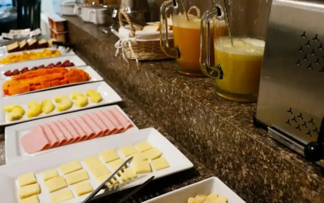 Solec Business Hotel