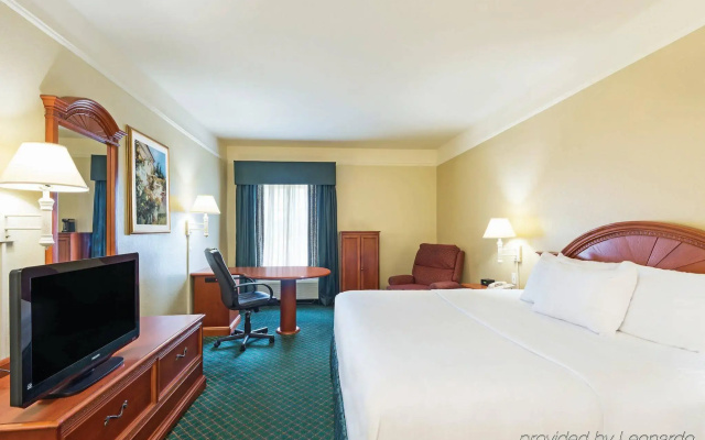 La Quinta Inn & Suites Covington