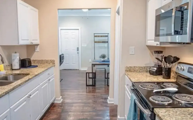 Fabulous Newly Renovated 2Br 1Ba Near Downtown