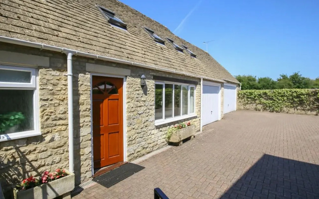 Courtyard Cottage