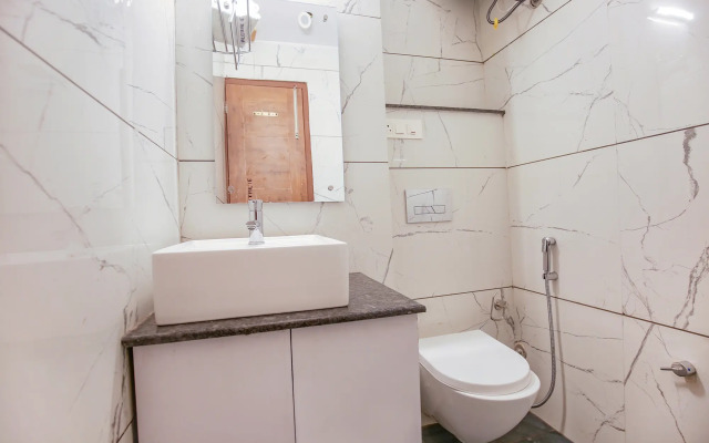 Fabhotel Melano