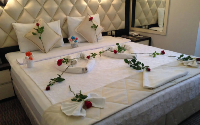 Centrum Business Hotel