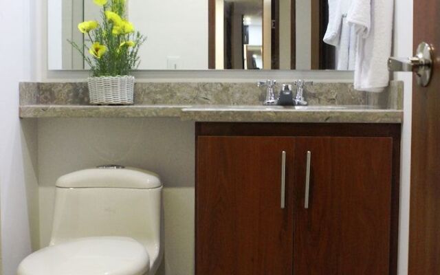Luxury Suites & Apartments