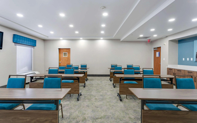 Hampton Inn Houston-Pearland