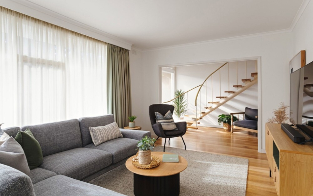 BOUTIQUE STAYS - Rest Ashored