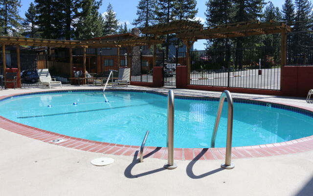 Bluelake Inn at Tahoe