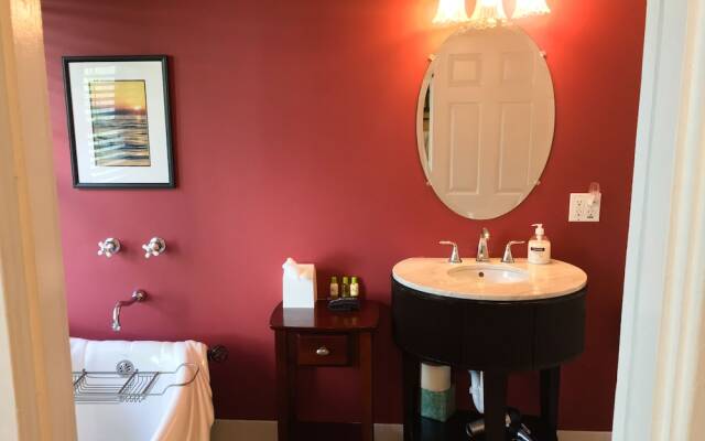 Watergarden Inn at the Bay