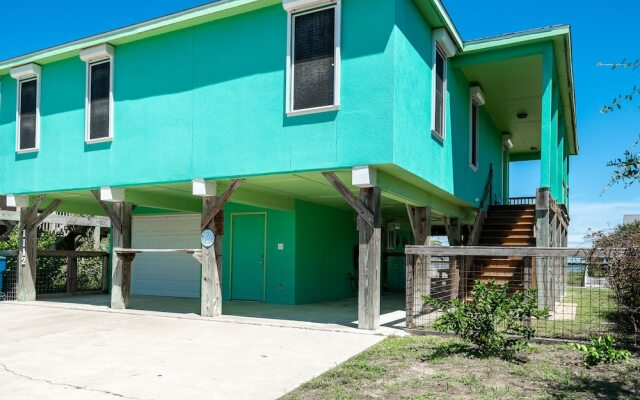 Salt Life Bay Getaway