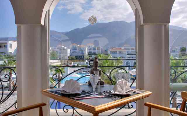 Anemos Luxury Grand Resort