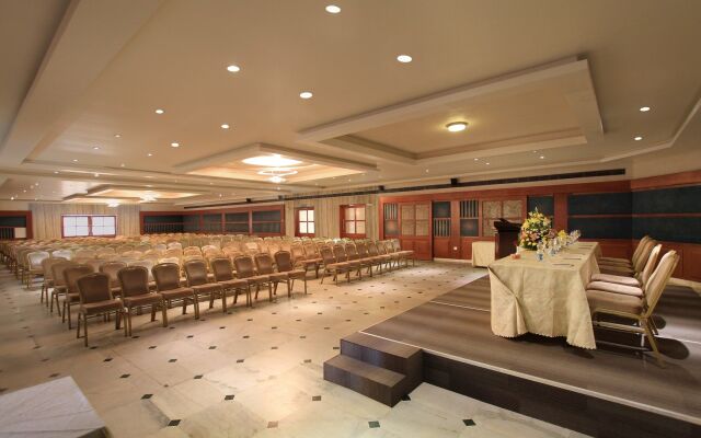 Silent Shores Resort & Spa