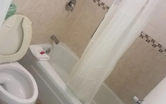 Days Inn by Wyndham St. Petersburg / Tampa Bay Area