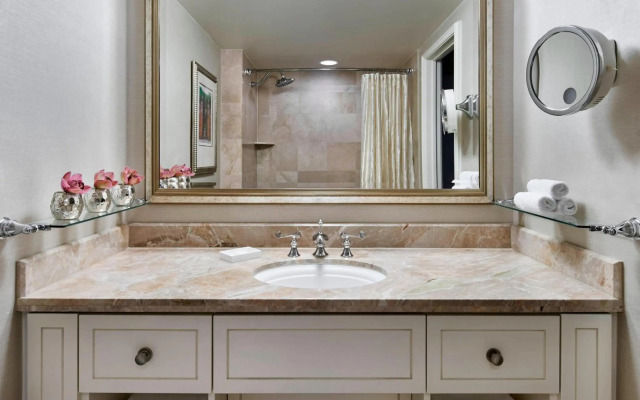 The Whitley, a Luxury Collection Hotel, Atlanta Buckhead