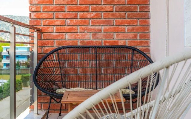 Olivia s Apartment 24