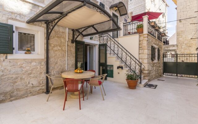 Apartments And Rooms Villa Erede