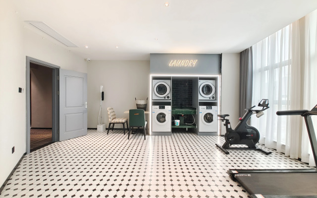 City Comfort Premier Hotel (Luocheng Chengzhong Building)
