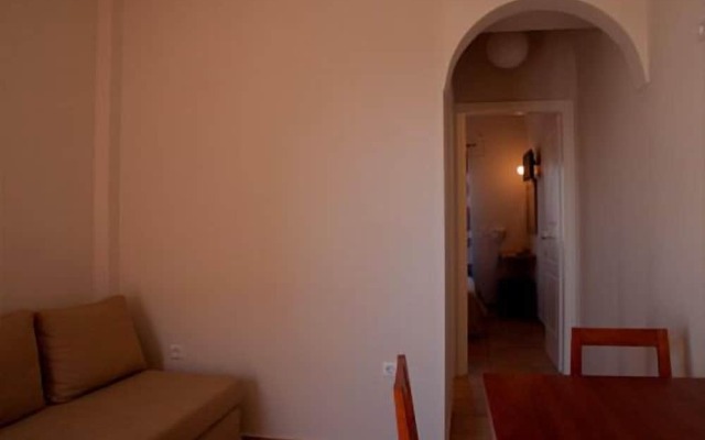 Antonia Apartments