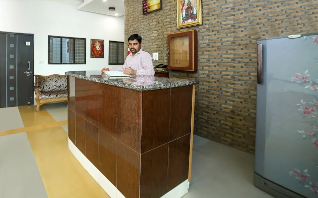 OYO 37914 Hotel Kalindi