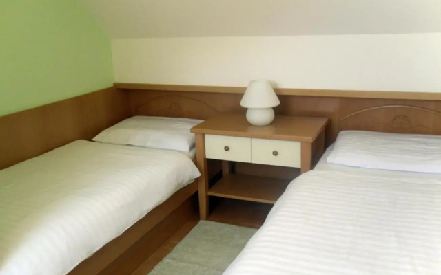 Apartmaji Hribar Pr'Ostank