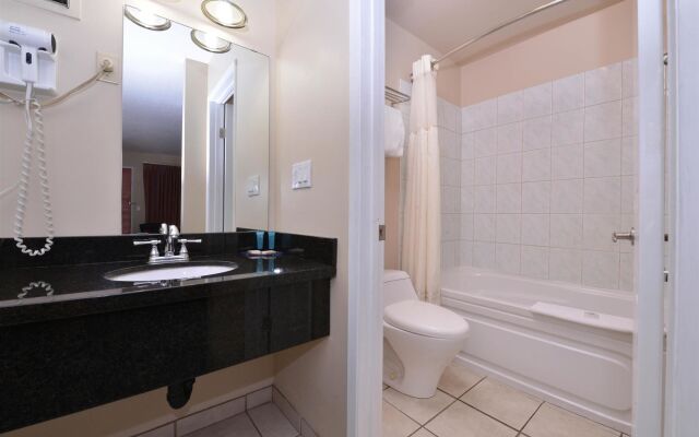 Canadas Best Value Inn & Suites Vernon