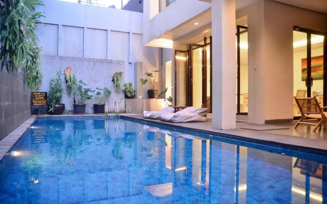 Kirei Mountain View 7BR Villa with a Private Pool