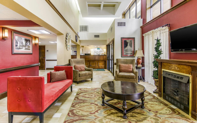 Quality Inn & Suites Atlanta Stone Mountain