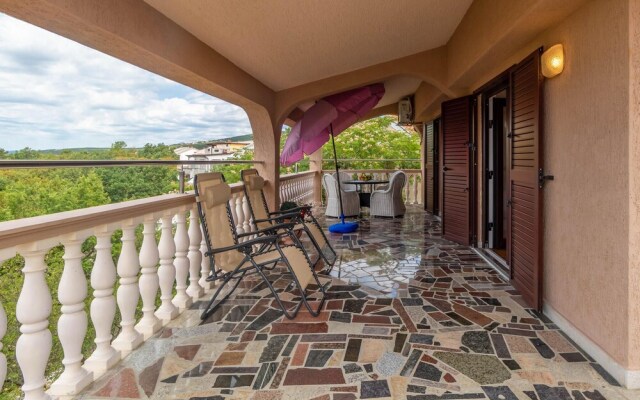 Amazing Apartment in Jadranovo With Wifi and 1 Bedrooms