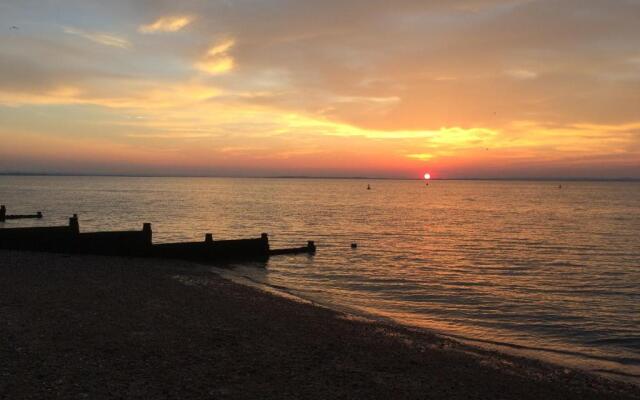 Whitstable Tree House Retreat