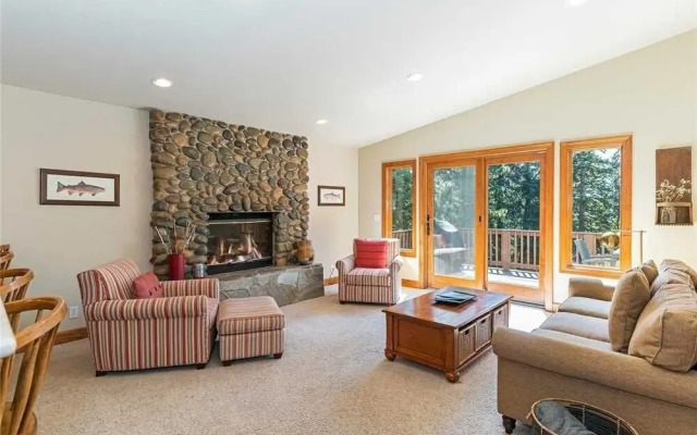 Perfect Fit 4 Br home by RedAwning