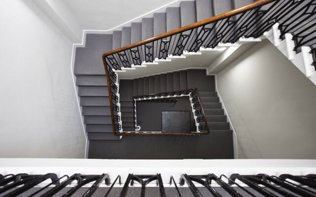 JOIVY Splendid 2-Br Apartment In New Town