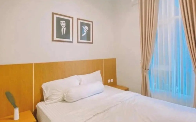 Hallstatt Living Near UII Jakal – Guest Rooms – Sleman