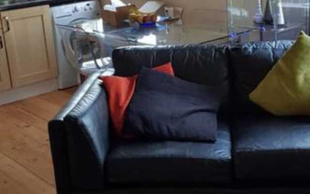 Spacious 2 Bedroom Flat In Acton