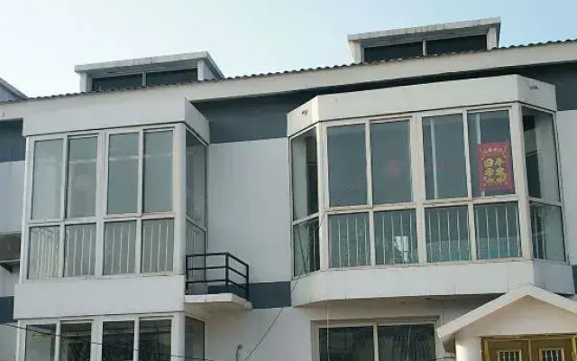 Laoting No.18 Farm House