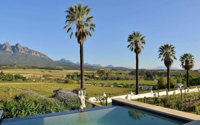 The Coach House at Val du Charron