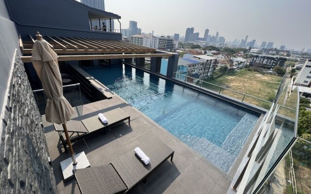 ARNI Skye Hotel