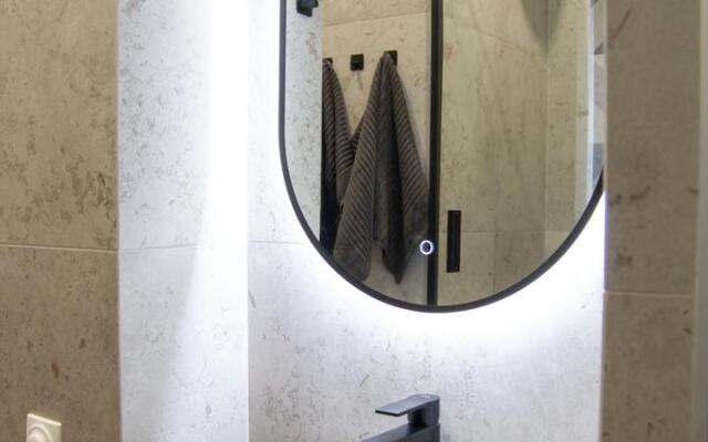 Ekb space apartments (Екб спэйс апартаменты) на улице Татищева 20