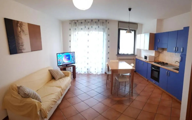 V12 Apartments - Tadini 14