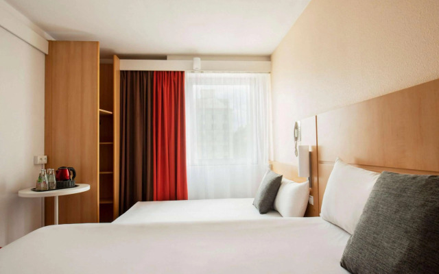 Отель ibis Warszawa Stare Miasto Old Town