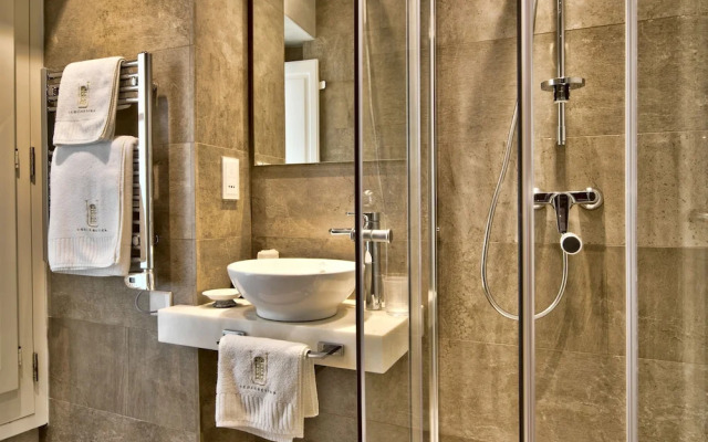 U Collection Suites & Apartments