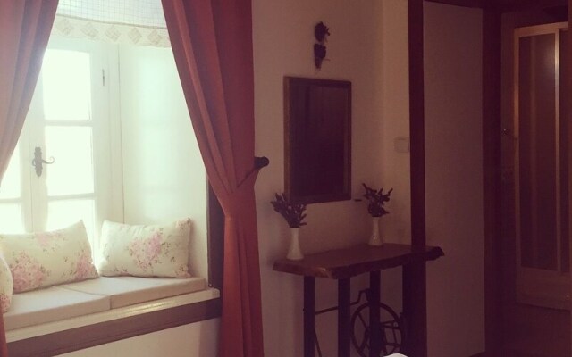 Alasonya Otel Köyiçi