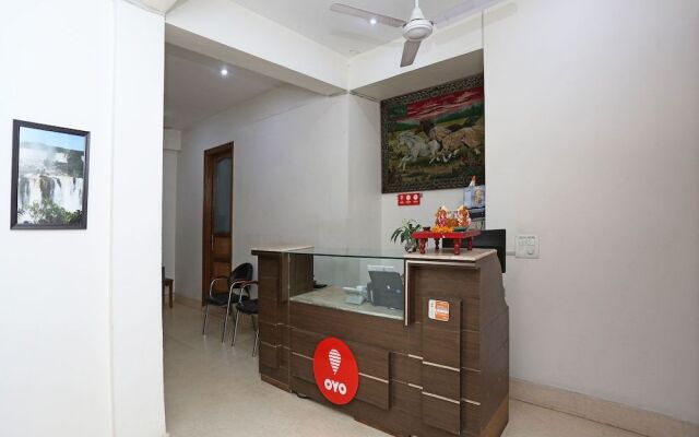 OYO 14445 Cyber Inn