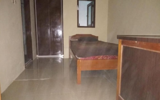 Guest House 647 Tanjung Duren Utara