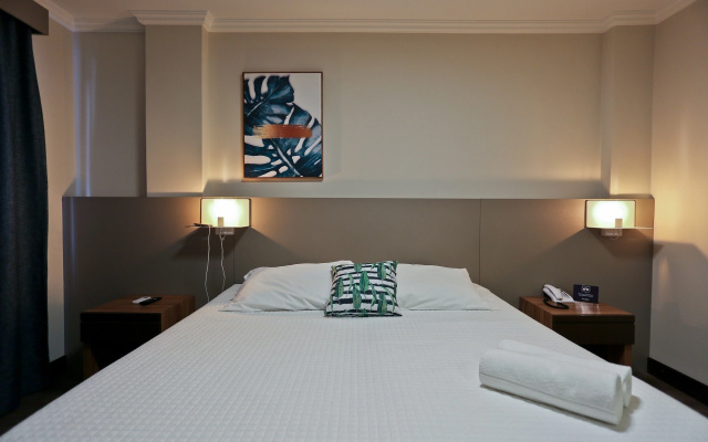 Sandri City Hotel