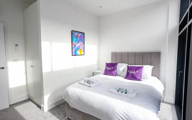 Spacious Two Bedroom Penthouse in MCR City Centre