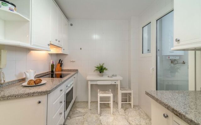 Whispering Palms Apartment