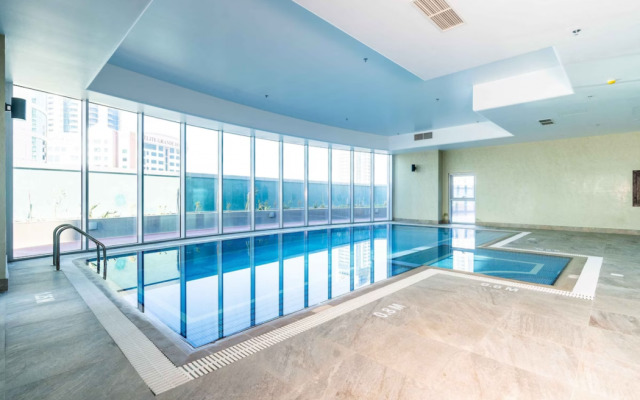 S Plaza Suites Hotel