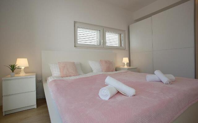 Beautiful Villa L&T 1 Nin
