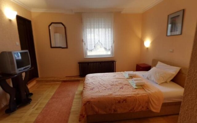 Bed & Breakfast Jet Set